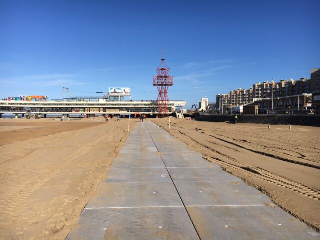 Nedabo B.V. - Looppaden strand Scheveningen